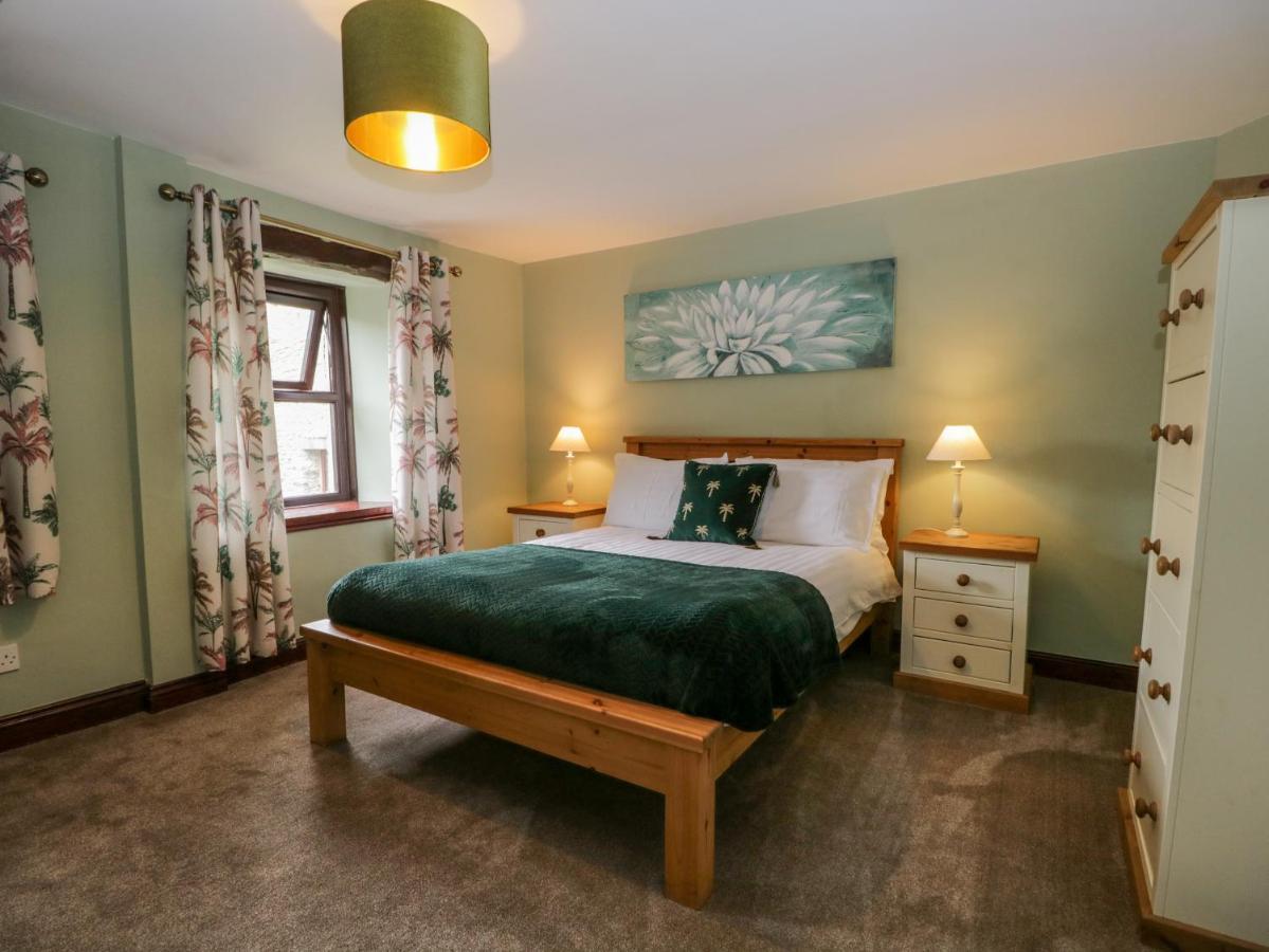 Villa Ewedale Farm à Ulverston Extérieur photo